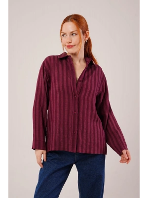Düğmeli Ve Çizgi Detaylı Bordo Gömlek