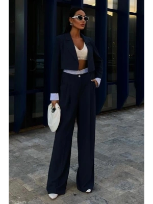 Garni Detaylı Crop Ceketli Takım 10075