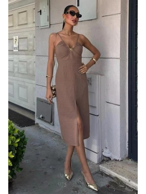 Göğsü Aksesuarlı Önü Yırtmaçlı Elbise 2899