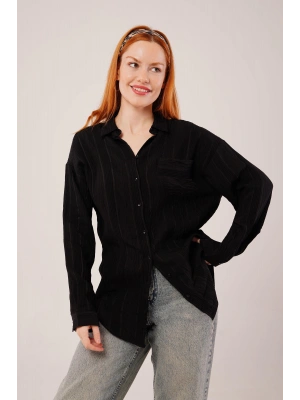 Hakim Yaka Çizgili Cep Detaylı iyah Gömlek