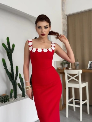 Mıng Çiçek Detaylı Elbise