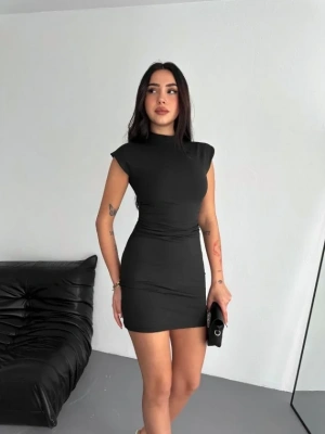 ini Elbise Yarım Balıkçı Yaka Vücuda Oturan Şık Günlük Elbise  iyah