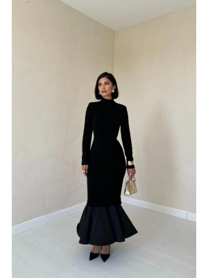 Siyah Eteği Garnili Triko Elbise