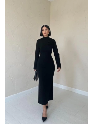 iyah Omzu Güllü Düz Elbise