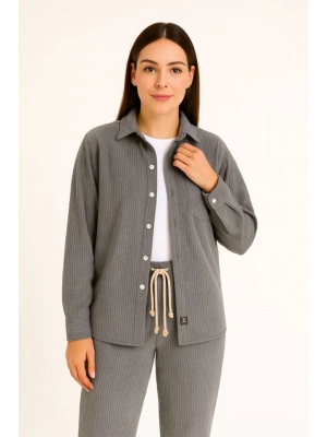 Kadife Oversize Takım – Gömlek Ve Pantolon İkili et Füme Corduroy Şıklığı, Rahat Ve Zarif Duruş Yumuşak Dokulu Kadife Kumaş, Düğmeli Gömlek Üst Ve astikli Pantolon Alt Parça Ile Gün Boyu Konfor Füme