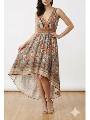 Kadın Askılı Derin Göğüs Detaylı Asimetrik Detaylı Süprem Elbise