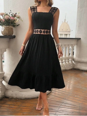 Kadın Askılı Ve Beli Dantel Detaylı Fırfırlı Uzun Bürümcük Elbise