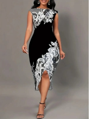 Kadın Beyaz Çiçek Desen Kayık Yaka Yırtmaç Detaylı Dalgıç Elbise