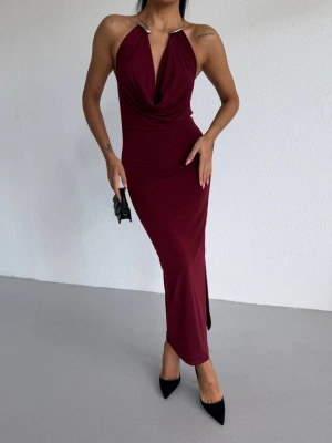 Kadın Boyun Aksesuarlı Halter Yaka axi Boy Sandy Kumaş Elbise