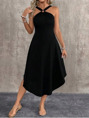 Kadın Boyundan çapraz Askılı Halka Detaylı Asimetrik Kesim Viskon Elbise