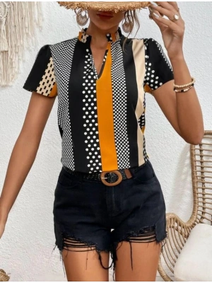 Kadın çentik Ve Büzgülü Yaka, Desenli Mikro Kumaş Bluz