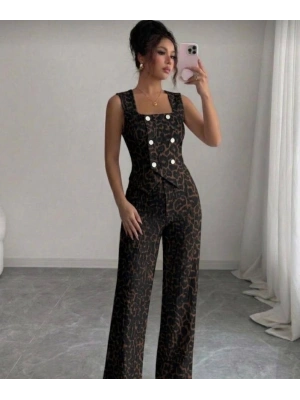 Kadın Düğmeli Bürümcük Kumaş Takım