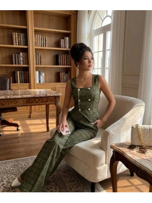 Kadın Düğmeli Bürümcük Kumaş Takım