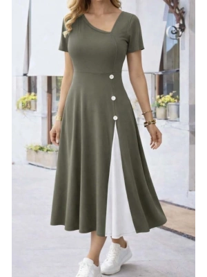 Kadın Kısa Kollu Asimetrik Yakalı Düğme Detaylı Midi Viskon Elbise