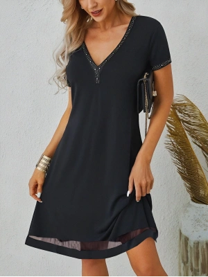 Kadın Kısa Kollu Eteği Tül şeritli Taş Işlemeli V Yaka Viskon Elbise