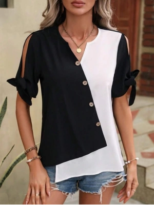 Kadın Kısa Kollu Kollardan Bağlamalı önden Asimetrik Kesim çift Renk Detaylı Düğmeli Ithal Krep Bluz