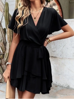 Kadın Kısa Kollu Kruvaze Yaka Belden Kuşaklı Kısa Sandy Elbise