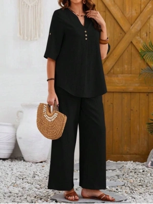 Kadın Kısa Kollu V Hakim Yaka Düğmeli Bürümcük Bluz Ve Pantolon Ikili Takım