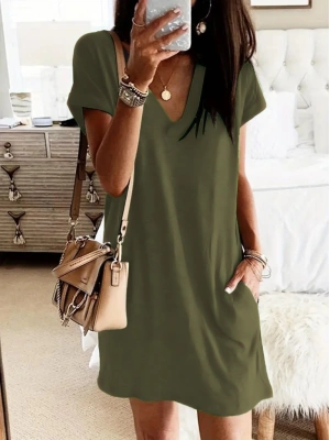 Kadın Kısa Kollu V Yakalı Cepli Kısa Viskon Elbise