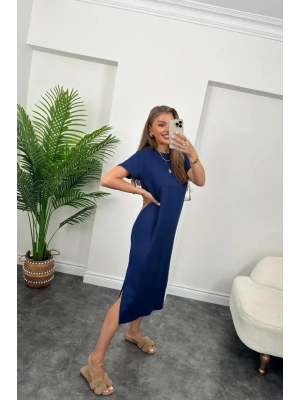 Kadın Kısa Kollu Yırtmaç Detaylı Salaş Viskon Elbise