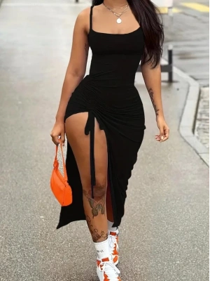 Kadın Kolsuz Ip Askılı Yandan Asansör Büzgülü Uzun Viskon Elbise