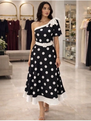 Kadın Omuz Dekolteli Fiyonk Ve Puantiye Detay Maxi Boy Elbise