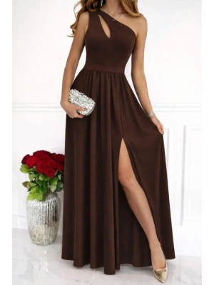 Kadın Omuzlardan Açık Asimetrik Yaka Detaylı Yırtmaçlı Maksi Boy Janjan Krep Elbise