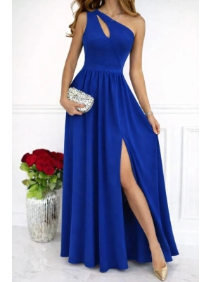 Kadın Omuzlardan Açık Asimetrik Yaka Detaylı Yırtmaçlı Maksi Boy Janjan Krep Elbise