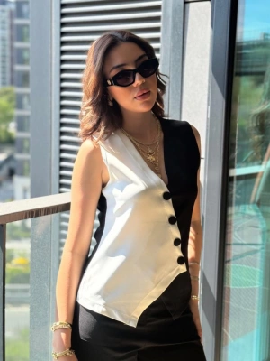 Kadın Sıfır Kol V Yakalı Düğmeli Blok Renkli Atlas Yelek