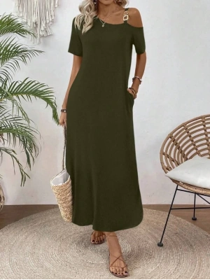 Kadın Tek Omuzdan Açık Toka Detaylı Yandan Yırtmaçlı Maksi Boy Viskon Elbise