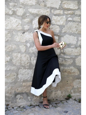 Kadın Tek Omuzu Açık Omuzlardan Kurdela Detaylı çift Renkli Ithal Krep Elbise