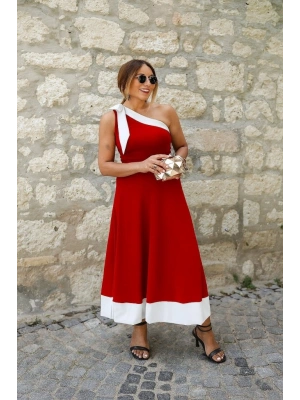 Kadın Tek Omuzu Açık Omuzlardan Kurdela Detaylı çift Renkli Ithal Krep Elbise