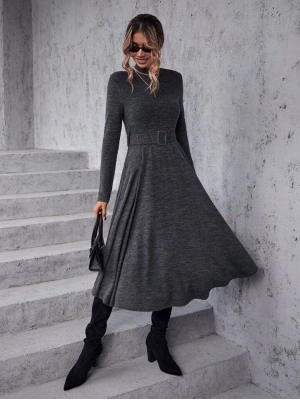 Kadın Uzun Kollu Balıkçı Yaka Kemer Detaylı Yumoş Midi Elbise