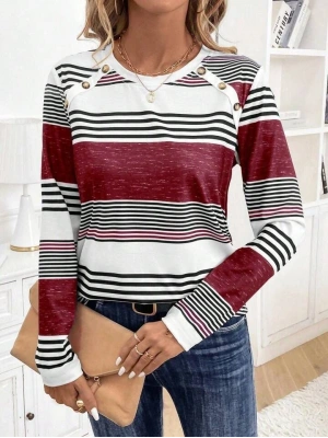 Kadın Uzun Kollu Bisiklet Yaka Düğme Detaylı Desenli Süprem Bluz