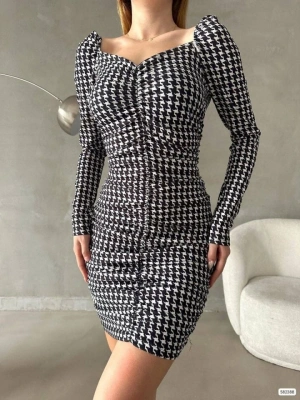 Kadın Uzun Kollu Kare Yaka Kazayağı Desen önü Büzgülü ini Elbise