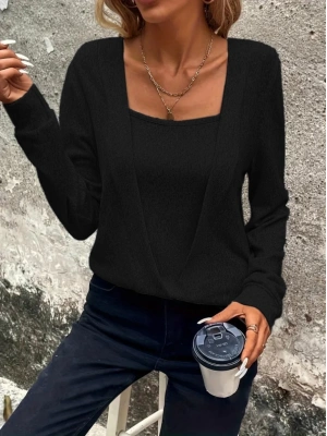 Kadın Uzun Kollu Kruvaze Yaka Kol Ve Etek Ucu Manşet Detay Yumoş Bluz