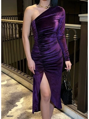 Kadın Uzun Kollu Omuz Dekolteli Büzgü Ve Asimetrik Yırtmaç Detay Elbise