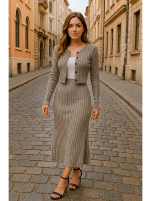 Kadın Uzun Kollu önden Düğmeli Bluz Ve Yüksek Bel A Kesim Uzun Etek şardonlu Kaşkorse Ikili Takım