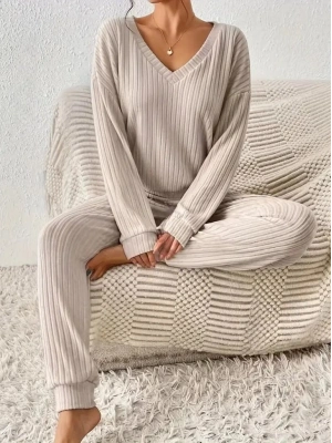 Kadın Uzun Kollu V Yakalı Kaşkorse Bluz Ve Pantolon Ikili Takım