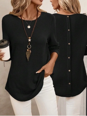Kadın Uzun Kollu Yuvarlak Yaka Arkadan Düğmeli Waffle Bluz