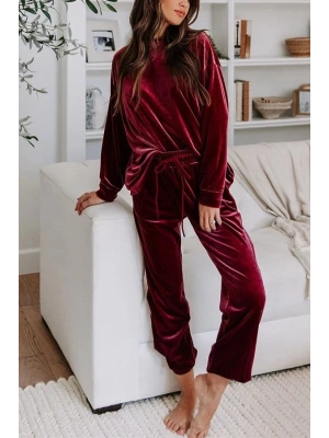 Kadın Uzun Kollu Yuvarlak Yakalı Kadife Bluz Ve Pantolon Takım