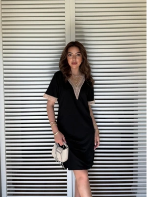 Kadın V Yaka Güpürlü İki İplik Elbise