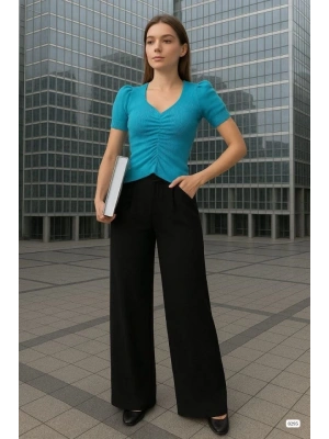 Kadın V Yaka Önü Büzgü Detaylı Triko Bluz