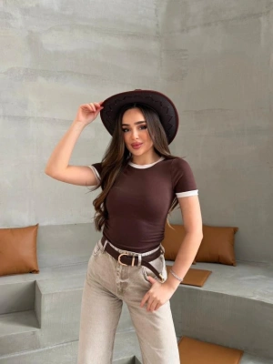 Kadın Yaka Ve Kolda Garni Detay Bluz