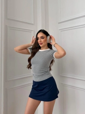 Kadın Yaka Ve Kolda Garni Detay Bluz