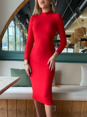 Kadın Yarım Balıkçı Yaka Süet Kumaş Fırsat ürün Midi Boy Elbise