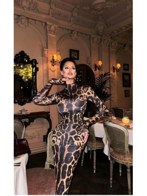 Kadın Yarım Balıkçı Yaka Uzun Kollu Leopar Baskılı Atlas Kumaş Maxi Boy Elbise