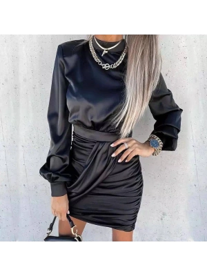 Kadın Yarım Balıkçı Yaka Vatka Ve Büzgü Detay ini Elbise