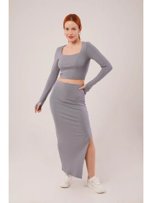 Kare Yaka Bluz Ve Yırtmaç Detaylı Etek İkili Gri Takım