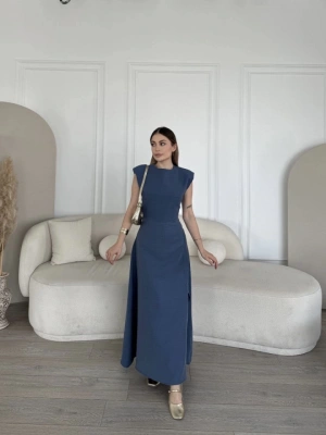 Keten Yandan Yırtmaçlı  Uzun ıfır Kolsuz Elbise  avi